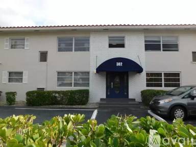 Main picture of 382 E Royal Palm Rd