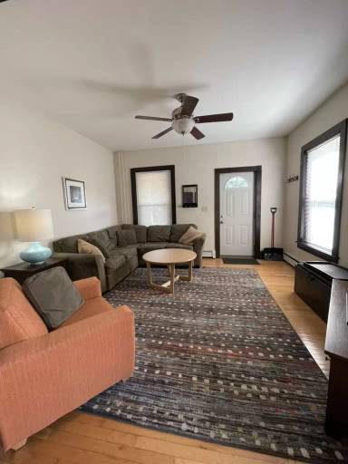 Main picture of 928-950 2nd St