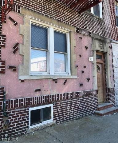 Main picture of 98 E Broadway