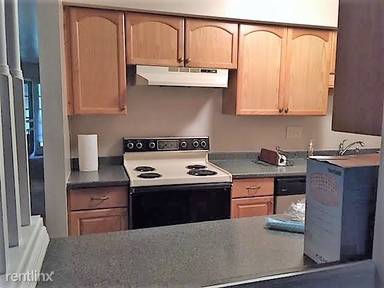 Main picture of 940 Adam Dr