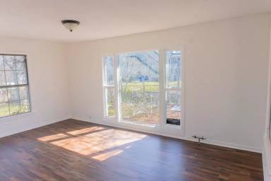 Main picture of 403 N Fairview St