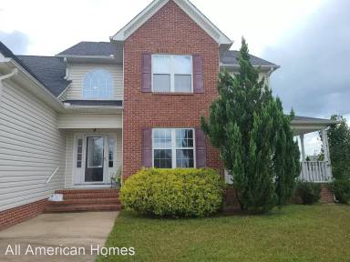 Main picture of 264 Hester Pl