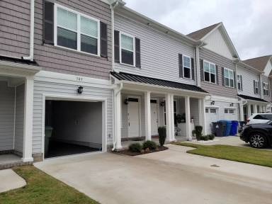 Main picture of 307 Sikeston Ln