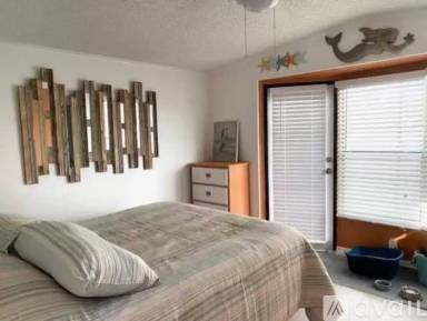 Main picture of 49 Lakeview Dr