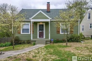Main picture of 2127 Riverside Dr