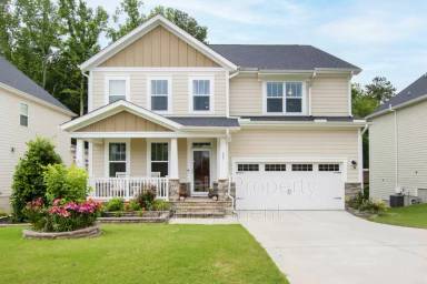Main picture of 405 Wildwood Farm Way