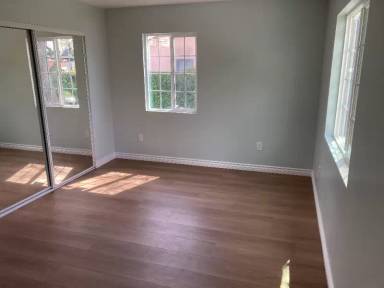 Main picture of 630 Davis Ave
