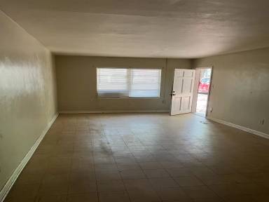 Main picture of 717 9th Ave