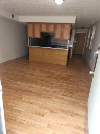 Main picture of 1603 Broadway St