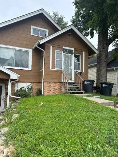 Main picture of 623 S 33rd St