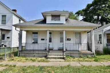 Main picture of 1650 Singer Ave
