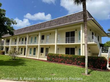 Main picture of 130 N Collier Blvd