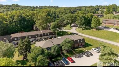 Main picture of 210 Braeshire Dr