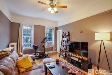 Main picture of 221 67th St