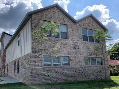 Main picture of 2675-2 SW Livingston Sq