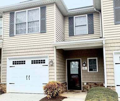 Main picture of 81 Catherine Ct
