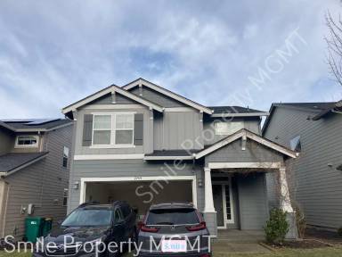 Main picture of 22948 NE Sockeye St