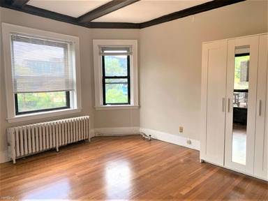 Main picture of 1468 Commonwealth Ave