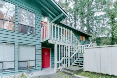 Main picture of 1614 NE 199th Ct