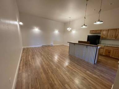 Main picture of 125 Central Ave
