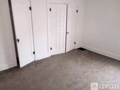 Main picture of 40 N Shilling Ave