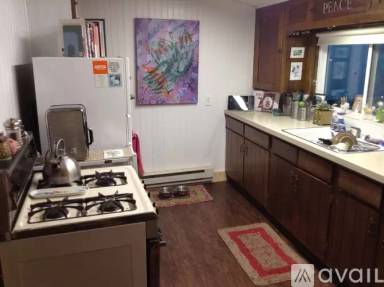 Main picture of 610 Chickadee Ln