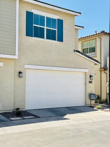 Main picture of 2759 S Jackrabbit Dr
