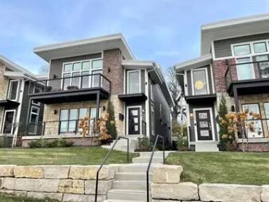 Main picture of 3923 Kenwood Avenue - A