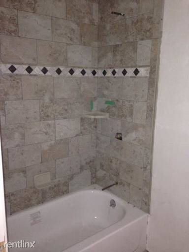 Main picture of 1017 Tremont St