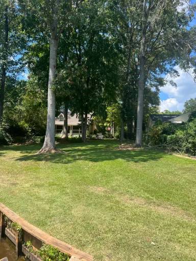 Main picture of 120 W Montego Ct NW