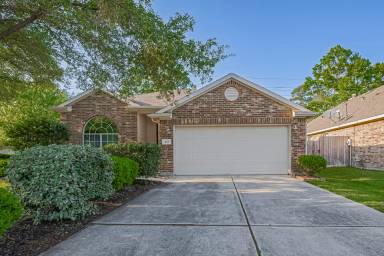 Main picture of 423 Glenwood Ridge Dr