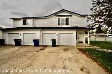 Main picture of 960 N Regal Ct