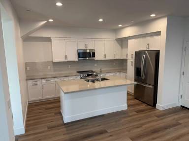 Main picture of 2928 Liscum St
