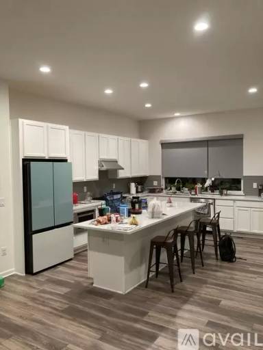 Main picture of 5145 Vivian St