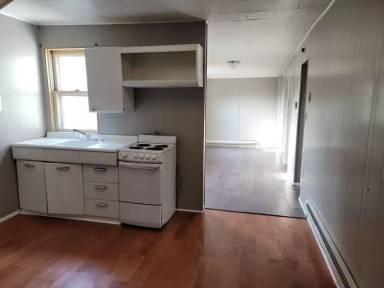 Main picture of 511 W Centre St