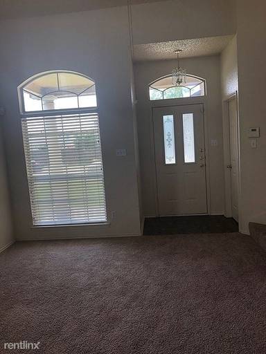 Main picture of 2414 Tracey Ann Ln