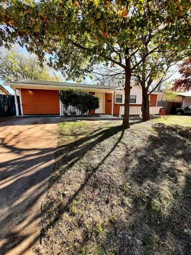 Main picture of 816 Denton Dr