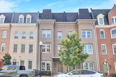Main picture of 2214 Main Line Blvd