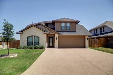 Main picture of 916 Dove Landing Ave