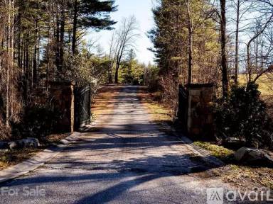 Main picture of 297 Sentelle Ln