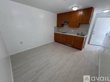 Main picture of 4640 Balboa St