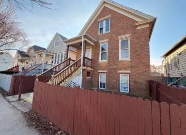 Main picture of 1941 S Winona Ln