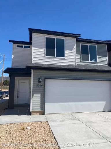 Main picture of 2024 N 375 W