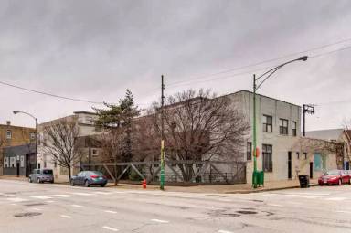 Main picture of 606 W 18th St