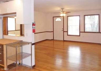 Main picture of 410 Anita St