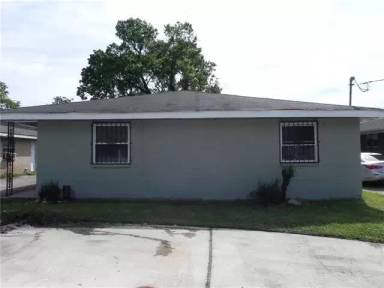 Main picture of 1704 Elizardi Blvd