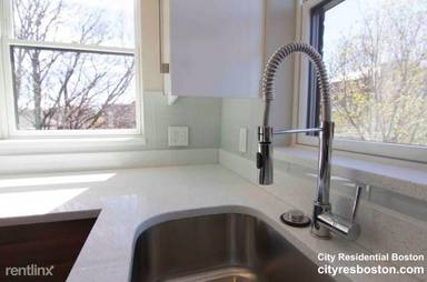 Main picture of 40 Williams St