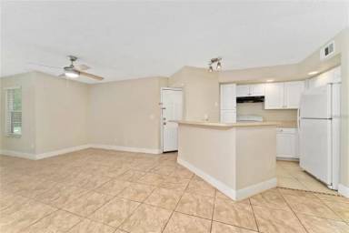 Main picture of 4606 Commander Dr