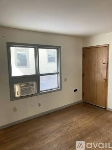 Main picture of 1132 S 33rd St