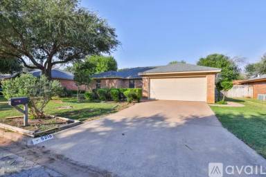 Main picture of 5218 Deerwood Ln